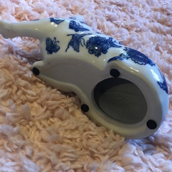 Ceramic cat. No markings. Heavy. - Picture 5 of 6